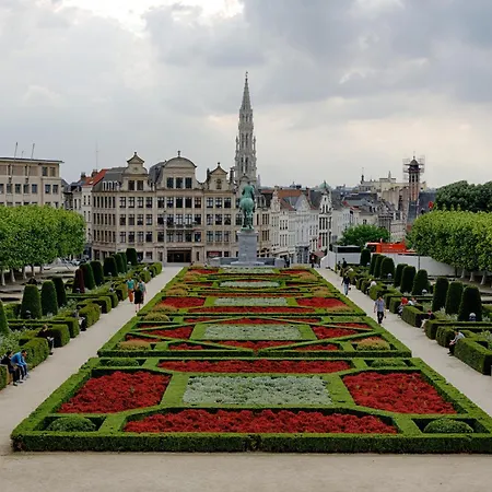 Budget And Spacious With Terrace Apartment Mantes-la-Jolie